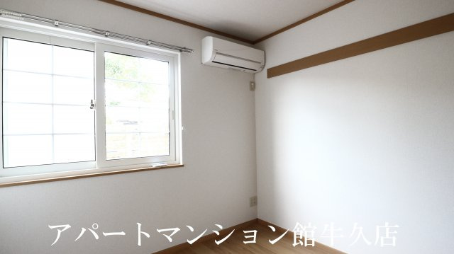 フラワⅠの洋室