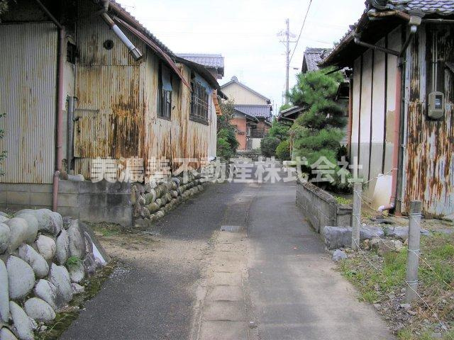 ５７６１８　瑞穂市祖父江土地の前面道路含む現地写真