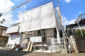 【外観】 | 太陽の恩恵を存分に受けられる邸宅。住まうご家族の心地よさを最優先した意匠をご体感下さい。