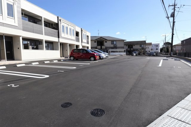 メルヴェールの駐車場