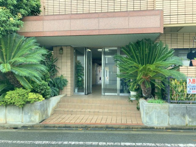 【エントランス】 | エレガンスチトセ