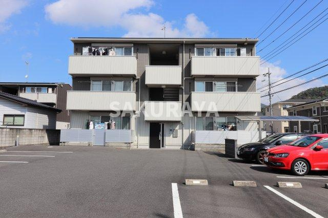 ブルートの外観