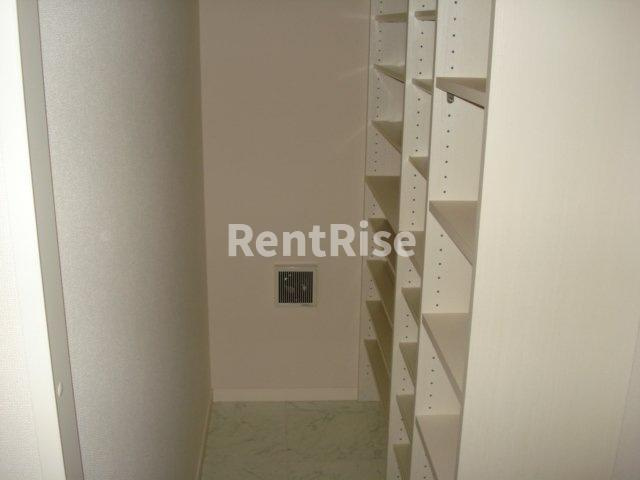 グランチェスタSOUTH Ⅳの収納|シューズクローク