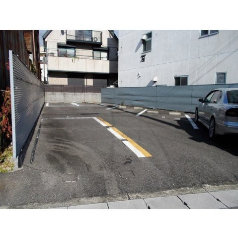 梅河町１丁目駐車場