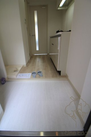 ラクラス新大阪の玄関