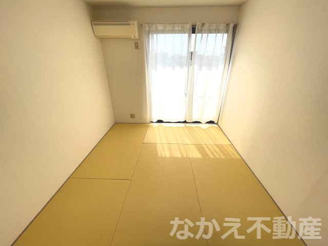 【寝室】 | 広くて明るい寝室