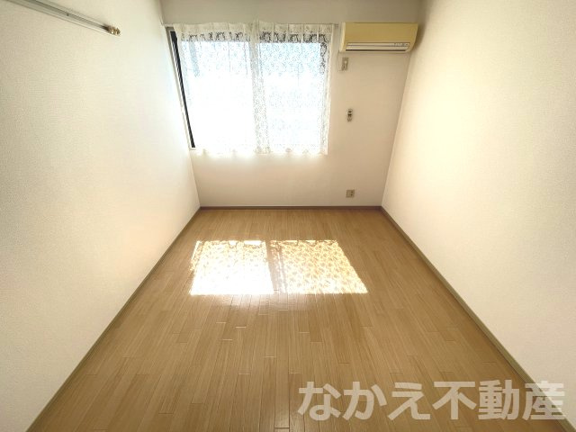 【寝室】 | 使い勝手のいい寝室です