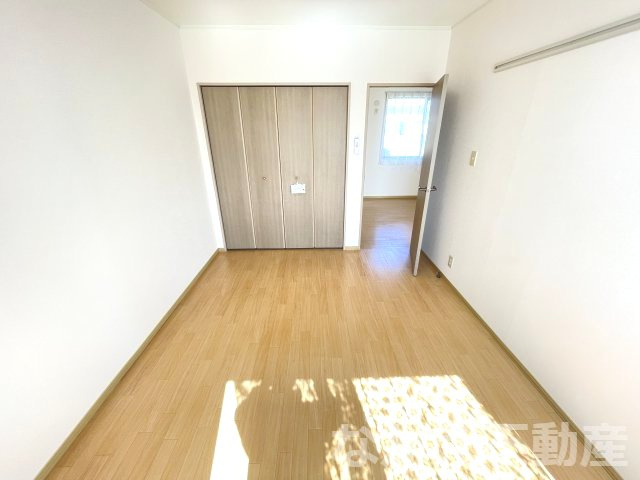 【寝室】 | 落ち着いて過ごせるお部屋なので、寝室にいかがでしょうか