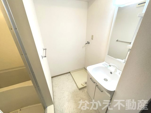 【洗面所】 | 明るい洗面所です