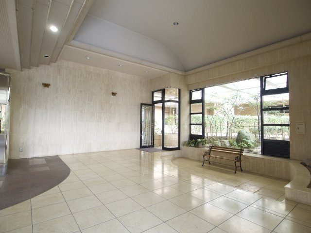 朝日プラザ筑紫野プティックスのエントランス