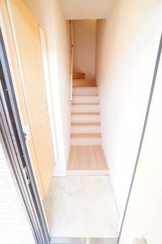 【玄関】 | サザンハート吉岡B棟