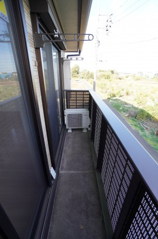 【バルコニー】 | サザンハート吉岡B棟 | ※同物件・反転タイプの写真です。