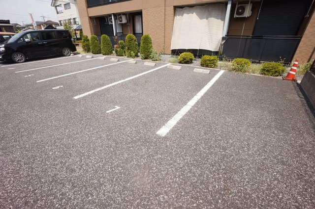 千部越の駐車場