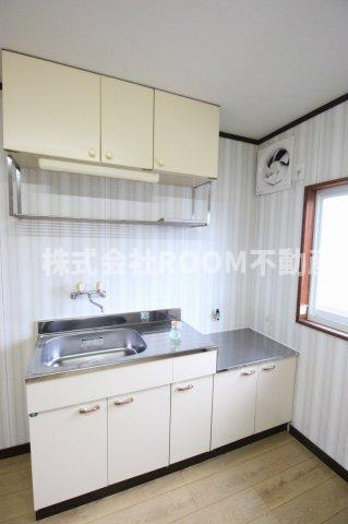 ファミリーハウスSSのキッチン|きれいなキッチンです