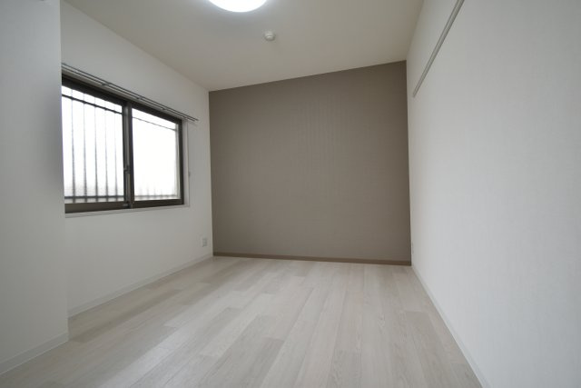 エストリュエル の居間・リビング|反転　同タイプ参考写真