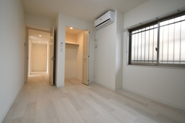 エストリュエル の居間・リビング|反転　同タイプ参考写真