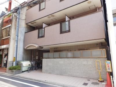 サンシャイン烏丸のエントランス