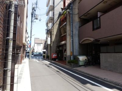 サンシャイン烏丸の周辺|前面道路