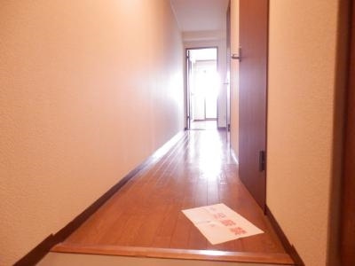 サンシャイン烏丸の展望|玄関から