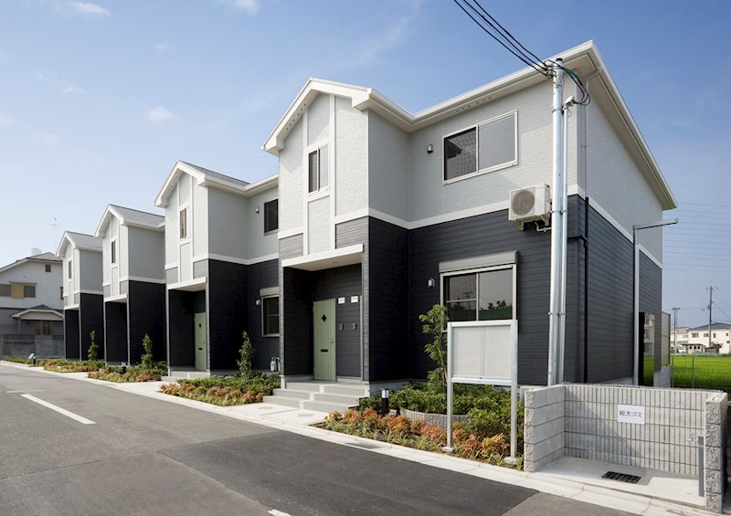 アーバン新家