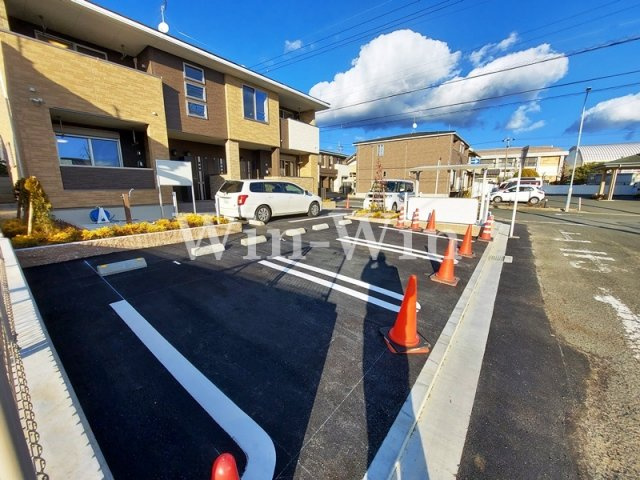 メルヴェーユ Ⅲの駐車場