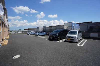 【駐車場】 | グランパーチェＢ