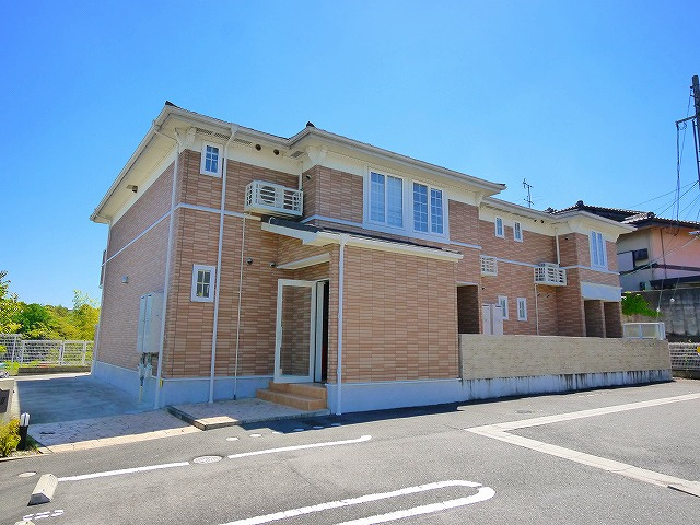 アルバⅡの外観|おしゃれな外観です