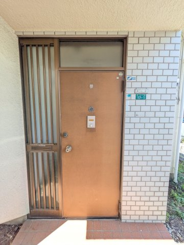 6丁目一戸建の玄関
