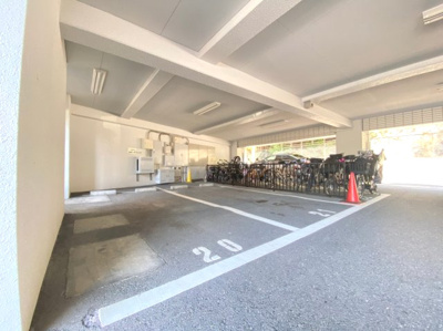 【駐車場】 | セントラルコート　１号館