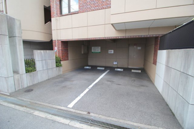 【駐車場】 | ドミールコート