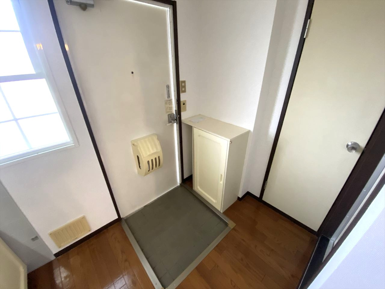 アビタション西条の居間・リビング