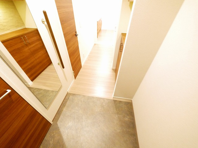 ライムストーン新大宮の玄関|玄関です