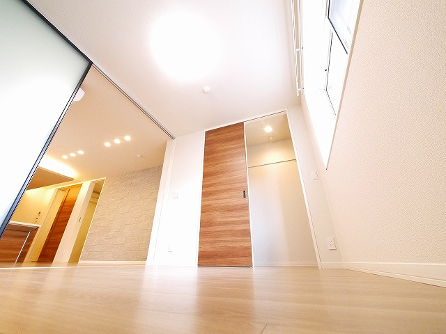 ライムストーン新大宮の洋室|コンパクトで使いやすい洋室です