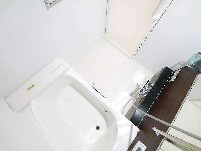 ライムストーン新大宮の浴室|コンパクトで使いやすいお風呂です