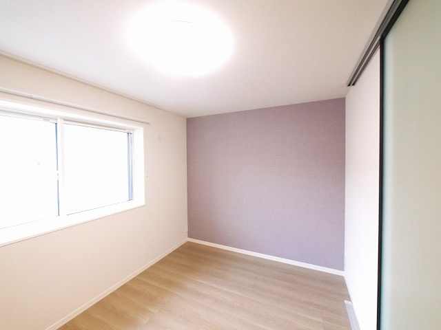 ライムストーン新大宮の洋室|スタンダードな洋室です