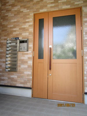 【エントランス】 | フローラ岡本