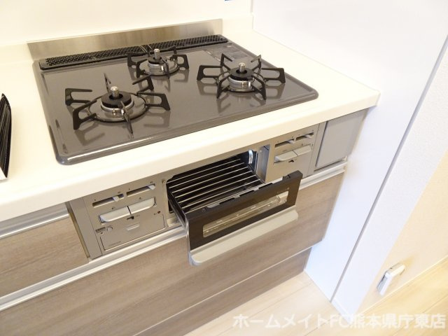 熊本市東区尾ノ上１丁目のアパートのキッチン
