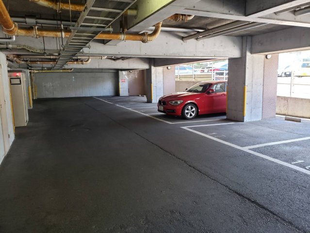 プリムローズいずみの駐車場|車をお持ちの方に嬉しい駐車場付きの物件です