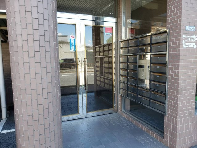 プリムローズいずみのエントランス|エントランスです