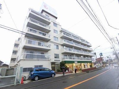 【外観】 | ＮＫ鶴見コータース | 総戸数７７戸、昭和４５年２月築、管理人は日勤勤務につき管理体制良好です♪