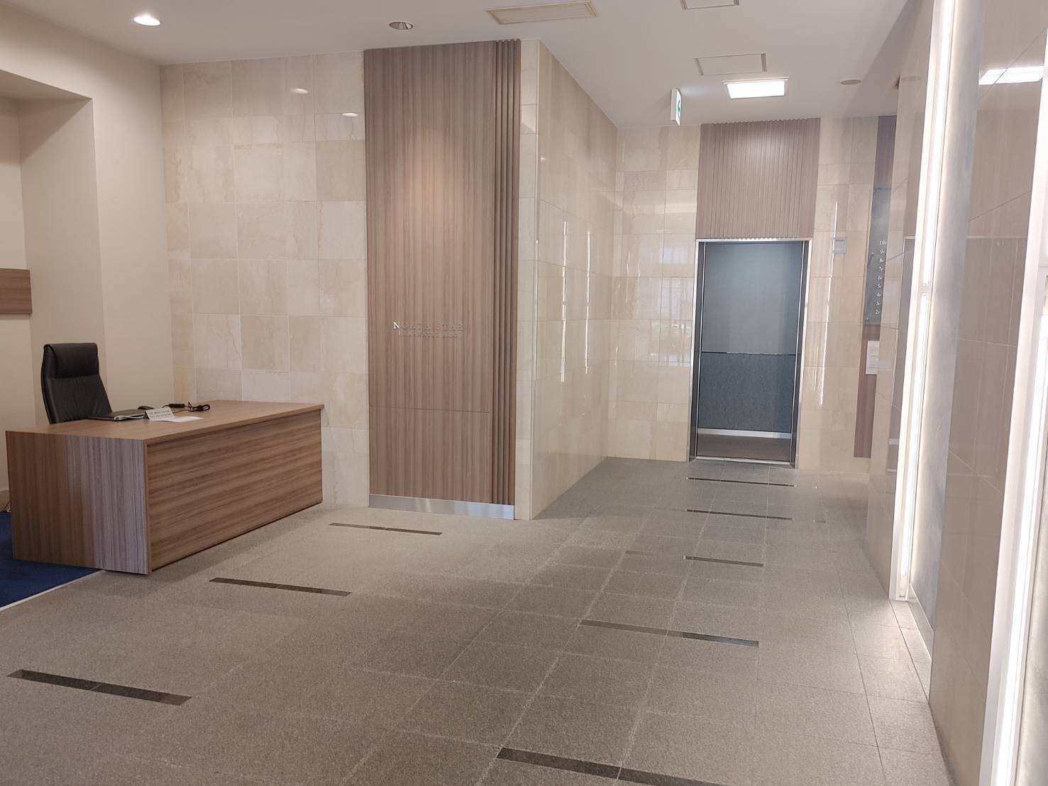 ノーススタービル浜松のロビー