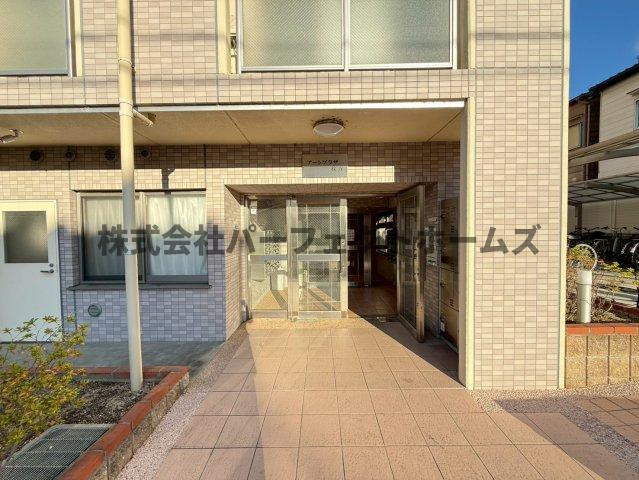 アートプラザ枚方のエントランス|毎日通るエントランスはこのようになっています