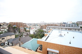【展望】 | 東戸塚の街並みを見下ろす、ルーフバルコニーからの眺望をぜひ実際にご覧下さい！