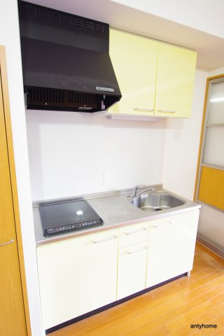 セレニテ新大阪　仲介手数料無料のキッチン