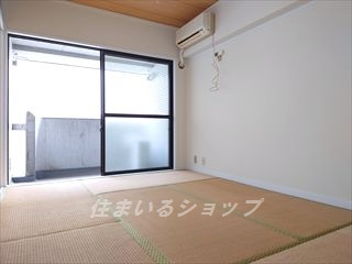 広島市安佐北区口田４丁目の賃貸マンションの寝室