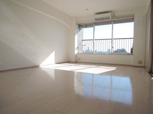 【居間・リビング】