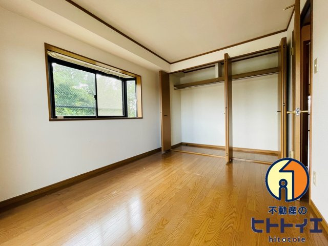 イルプリモ広川の洋室