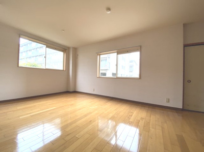 【洋室】 | ドルチェ新保