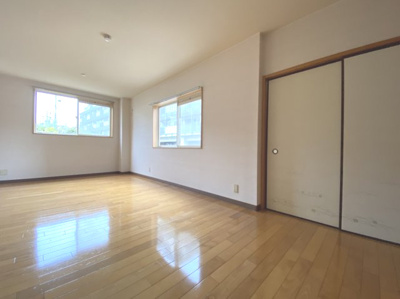 【洋室】 | ドルチェ新保