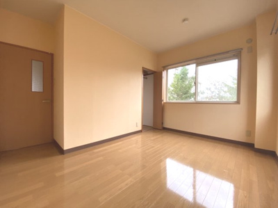 【洋室】 | ドルチェ新保